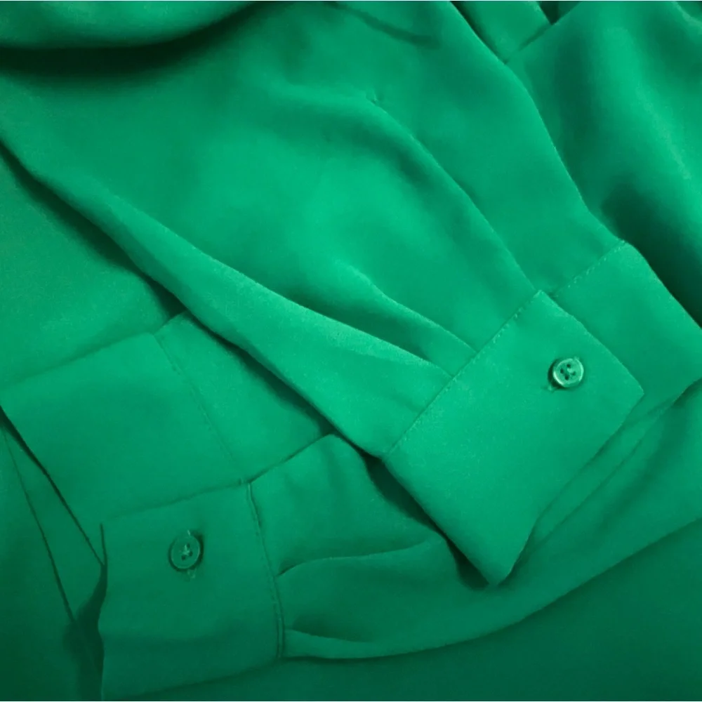 Ann Taylor Blouse Large Blouse Kelly Green Top - Picture 10 of 10